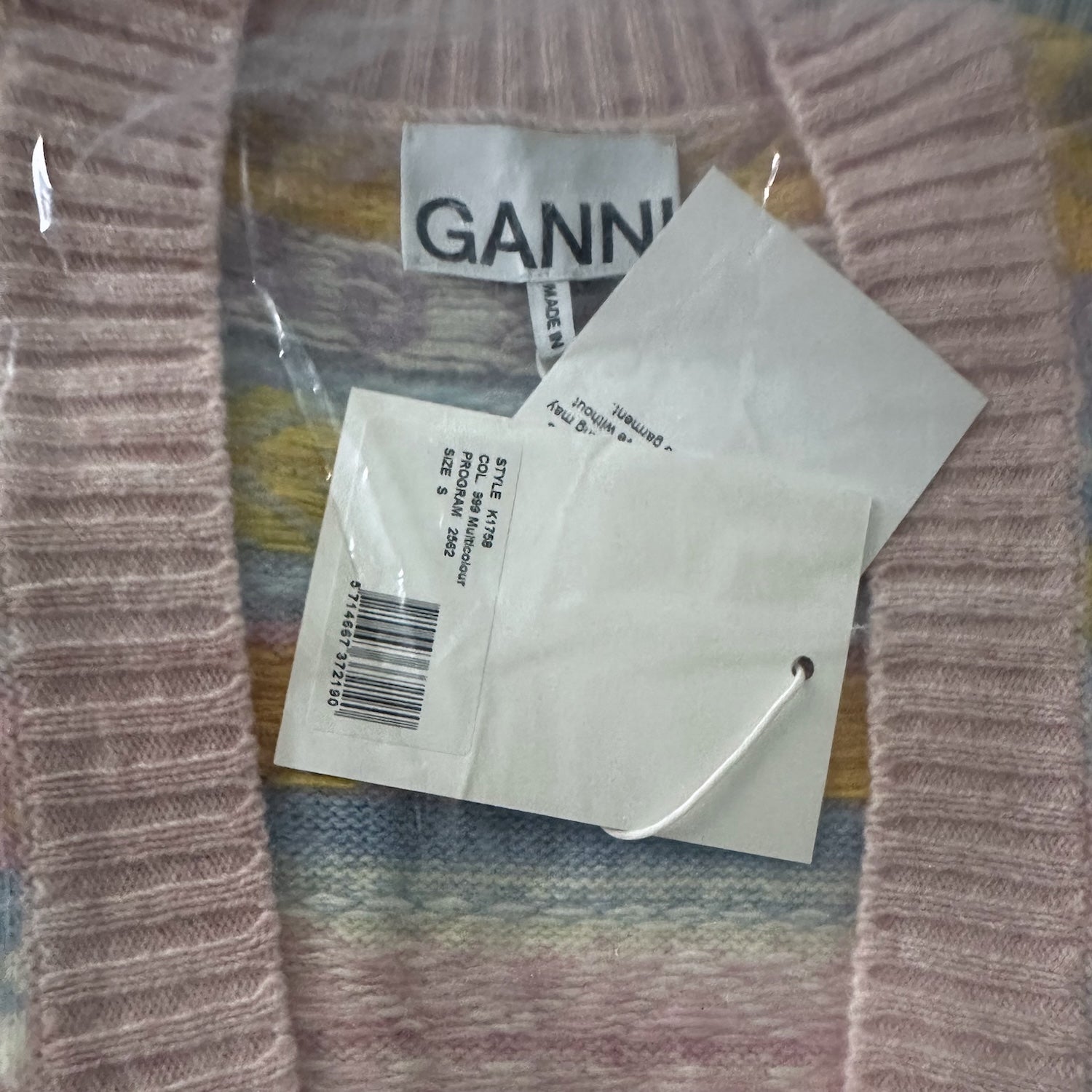 Ganni Graphic Multicolor V-Neck Wool Knit Vest K1758